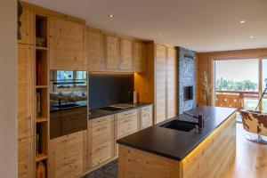 Forêt 7 luxueux, au calme, proche du centre