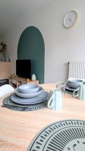 LEscale near Airport Orly and Paris