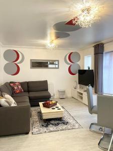 Immaculate St Marks Apartment