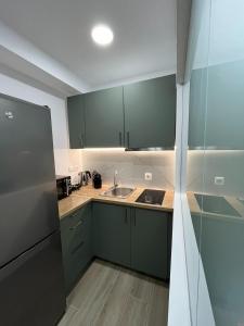 Academys Modern Apartments by Athens Urban Retreat