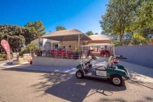 Campings Camping 3 etoiles - Piscine - eebeae : photos des chambres