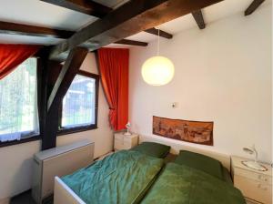Ferienwohnung Schimmer mit Bergblick im ruhigen, naturverbundenen Ferienpark Vorauf, Siegsdorf