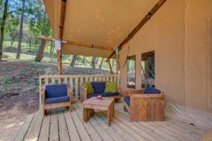 Campings Camping 3 etoiles - Piscine - eebeae : photos des chambres