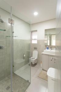 Group House 2 - 1 On York