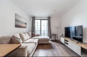 Avida Lettings - Modern Apartment close to Westfield and Notting Hill - London
