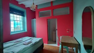 Purple Pearl at Bokaap