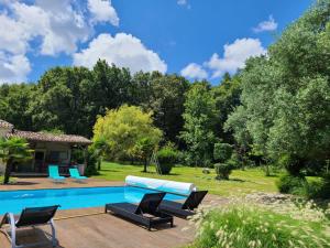 Maisons de vacances Le Domaine des Doucins & Spa, Gite 4 etoiles, 10 minutes de Jonzac piscine et spa : Maison 2 Chambres
