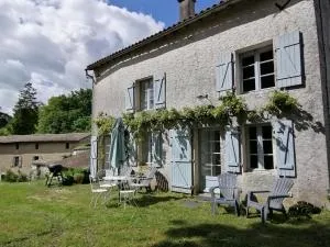 La Maison du Gardien Domaine du Château des Loups - Échiré