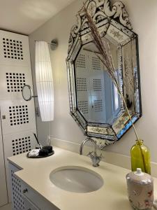 Villas Luxury Villa in front of the famous Pont-du-Gard. : photos des chambres
