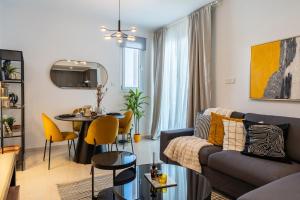 Valleria - 2 BR Apartment W Pool in Larnaca