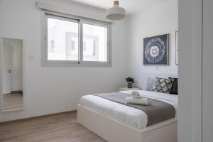 Valleria - 2 BR Apartment W Pool in Larnaca