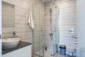 Valleria - 2 BR Apartment W Pool in Larnaca