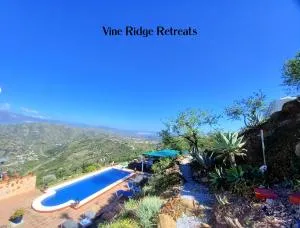 Vine Ridge Studio and Apartment - Comares