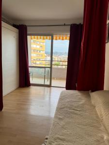 Acogedor estudio en el edificio Isla de Roses