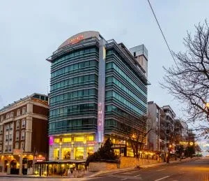 Ramada by Wyndham Ankara - Kavaklıdere