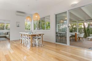 A Summer Cottage - central Byron escape w. pool