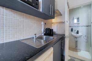 S4 Cozy Full Modern Studio In Kilburn With Kitchen