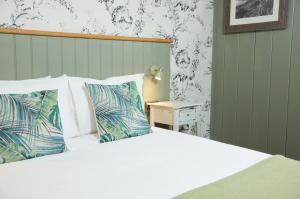 Double Room room in Castle Inn by Greene King Inns