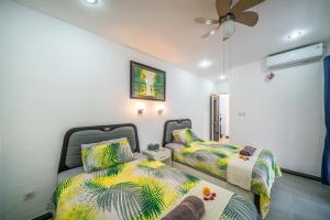 KUTA - 3 Bedroom Private Pool Villa on Jl Mataram!