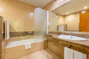 Family Room  room in IFA Altamarena Hotel
