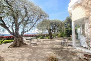 Villas Mouans Sartoux, bastide avec magnifique parc et piscine : photos des chambres
