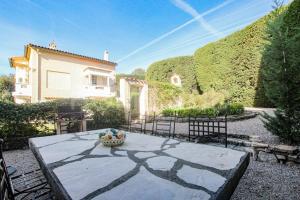 Villas Mouans Sartoux, bastide avec magnifique parc et piscine : photos des chambres