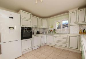 Villas Mouans Sartoux, bastide avec magnifique parc et piscine : photos des chambres