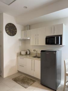 Lizzie - Studio Type Condo Unit