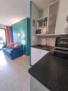 Appartements L-escapade - T2 en centre ville avec terrasse, clim et wifi : photos des chambres