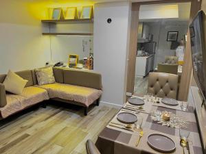 Skyrest Staycation - Azure Urban Resort