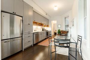 Lux Washington-Park Rooftop Patio-Free Parking