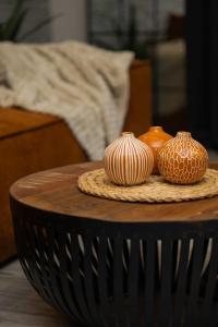 Bright Apartment with Terrace & Parking near Metro Kondratowicza by Noclegi Renters