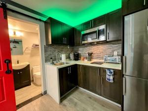 Modern condo near Fremont Street