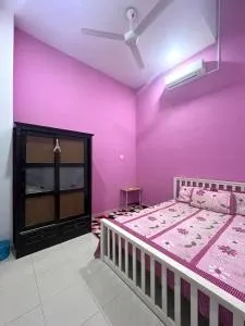 Dang Anum Homestay Kuantan Airport HalalHome - Kampong Batu Lapan
