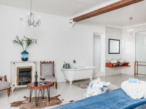 Addo Riverside Manor