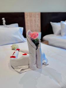 Khufu Pyramids View Inn