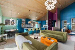 Banner Elk Black Lodge