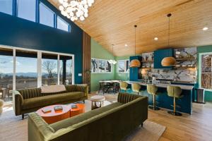 Banner Elk Black Lodge