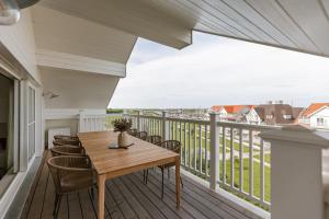Seaholiday Nieuwpoort met zicht op de jachthaven