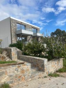 Michalis-Nina studios