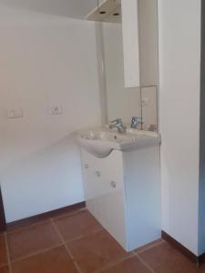 Cozy house with garden in Rio nellElba