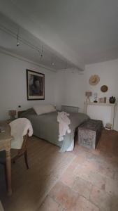 Maisons d'hotes La Belle Epoque pres de Nimes et Uzes : Chambre Double avec Salle de Bains Privative