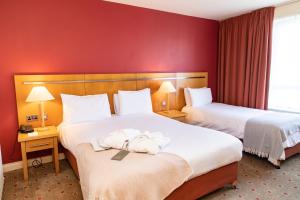 One-Bedroom Suite room in Lahinch Coast Hotel and Suites
