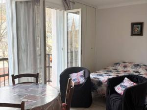 Appartements Studio Confortable avec WIFI, Parking, Proche Thermes et Centre Ville d'Amelie-les-Bains - FR-1-703-62 : photos des chambres