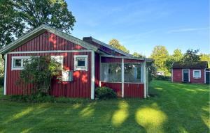 4 Bedroom Beautiful Home In Lidhult