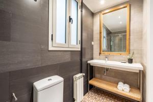 Fuster Apartments by Aspasios