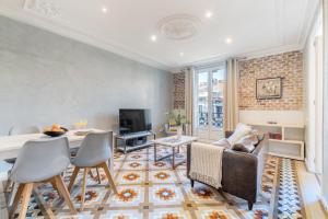 Fuster Apartments by Aspasios