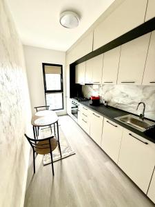 RULU Studio Plaza Mall