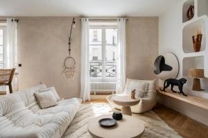 Amazing flat in an amazing Montmartre street