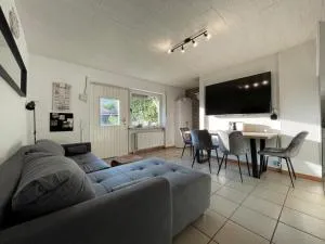 Moselgarten Bullay Zentral Grün Direkt an der Mosel - 布莱